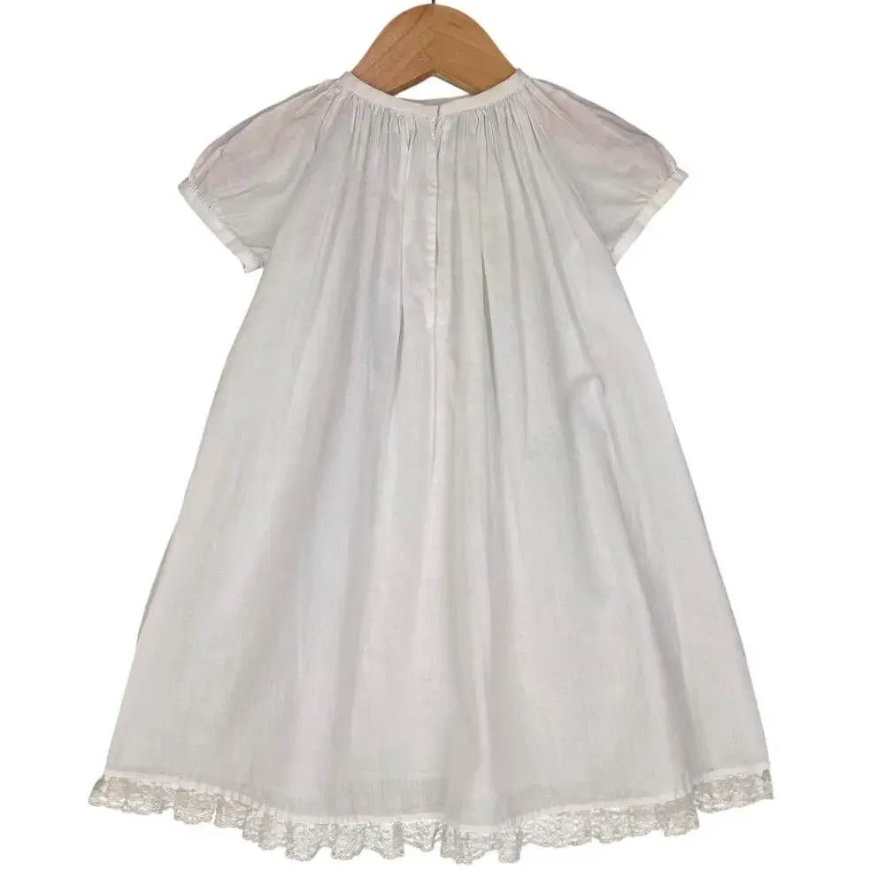 HANDMADE VINTAGE LITTLE GIRLS’ DRESS – 18-20 MO – WHITE WITH FLORAL EMBROIDERY